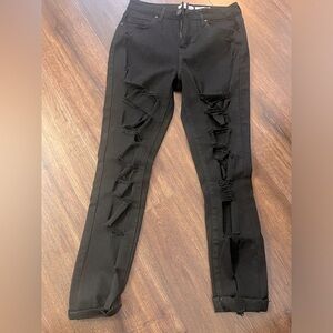 Indigo-Rein Black distressed ankle jeans Size 7
